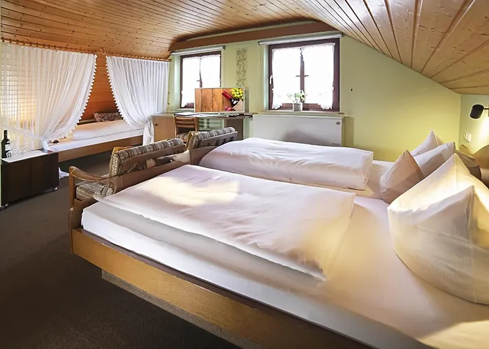 Landhotel Lutz UG